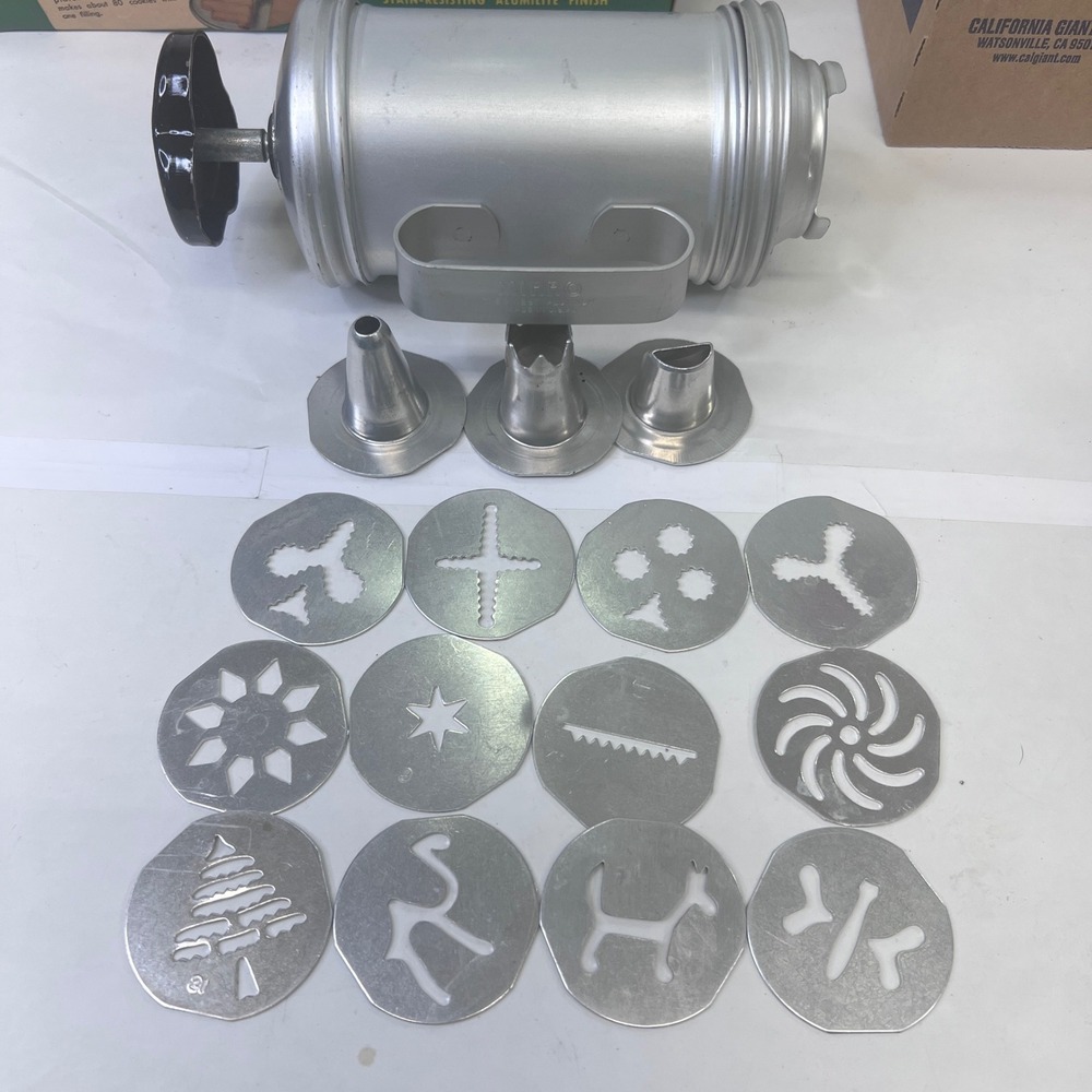 Mirro Aluminum Cookie Press Pastry Tool Set 12 Discs 3 Tips Made in USA Silver